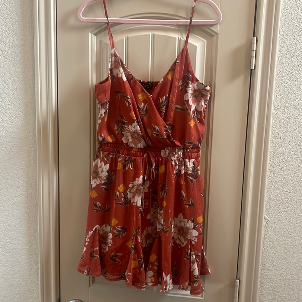 Dress originally from Francesca’s.